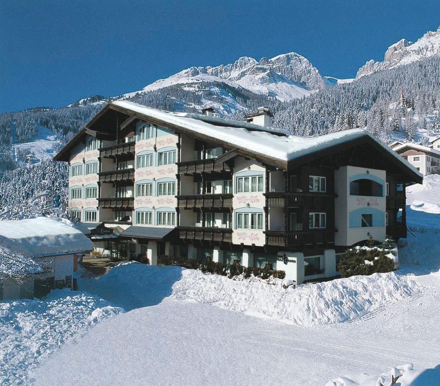 ויגו די פאסה Alpen Hotel Corona מראה חיצוני תמונה